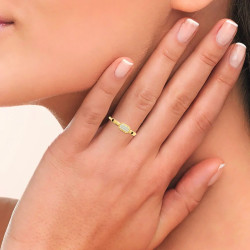 Bague plaqué or – Plateau rectangulaire pavé de 16 zirconiums blancs