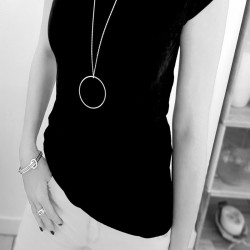 Collier sautoir cercle rond