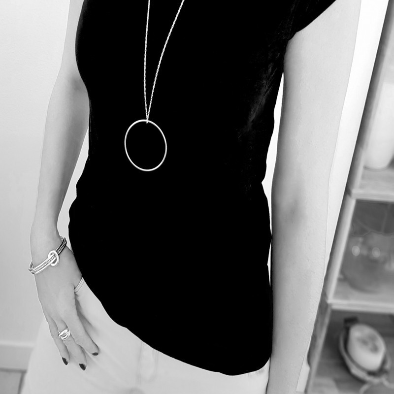 Collier sautoir cercle rond